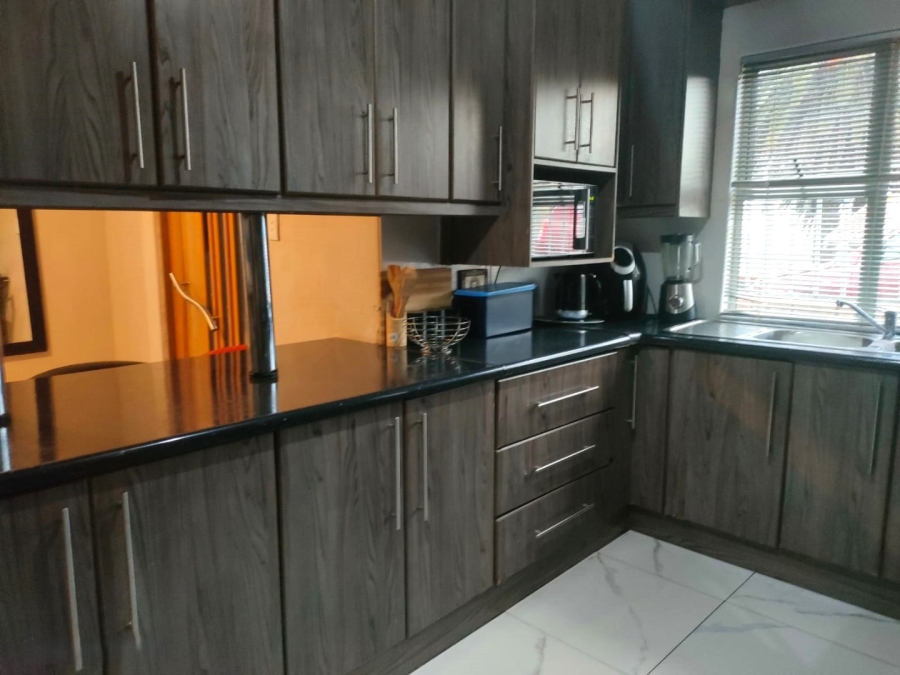 3 Bedroom Property for Sale in Kwamagxaki Eastern Cape